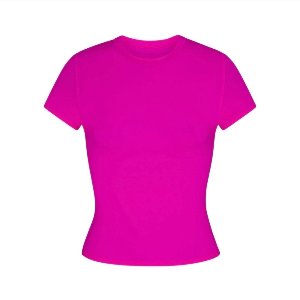 SKIMS Fits Everybody Short Sleeve T-Shirt in Fuchsia Size Small